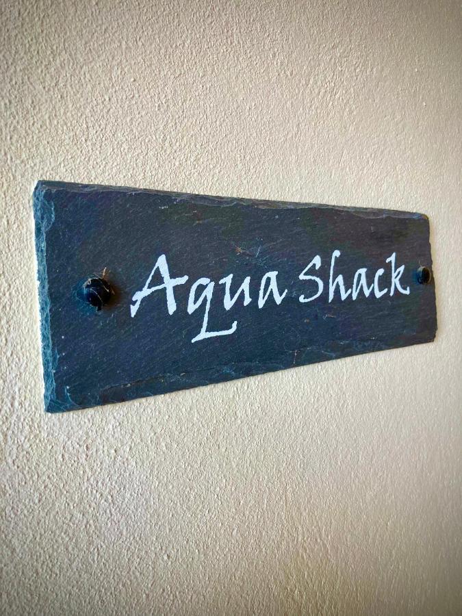 Ferienwohnung Aqua Shack At Pure Shores Retreats New Quay Exterior foto