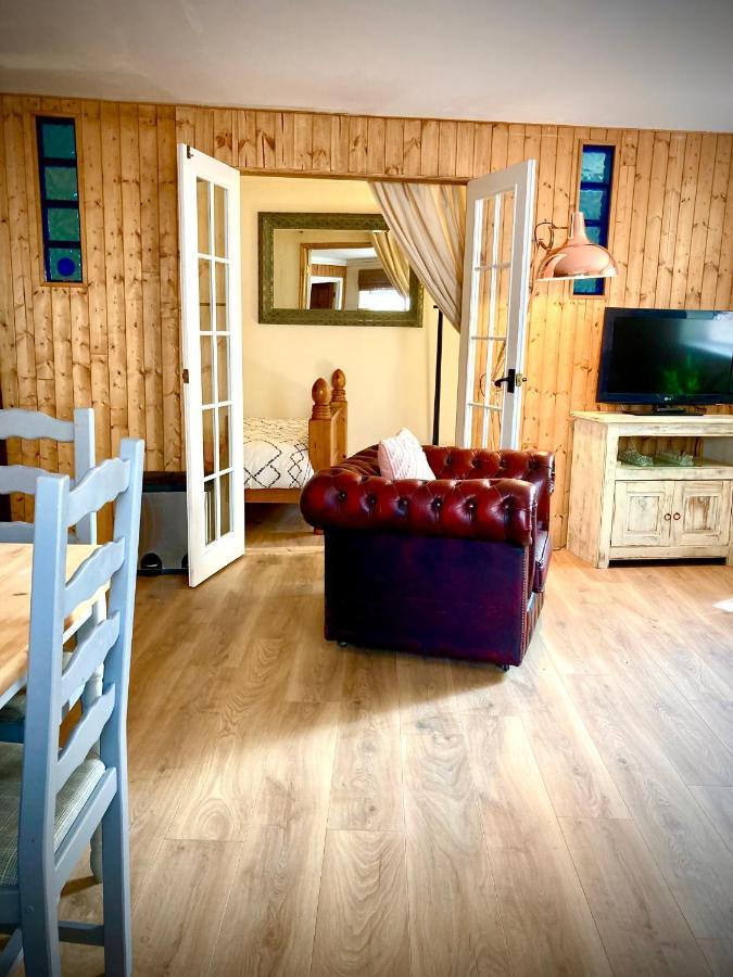Ferienwohnung Aqua Shack At Pure Shores Retreats New Quay Exterior foto